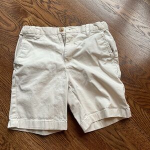 Vineyard Vines boys  Beige Shorts